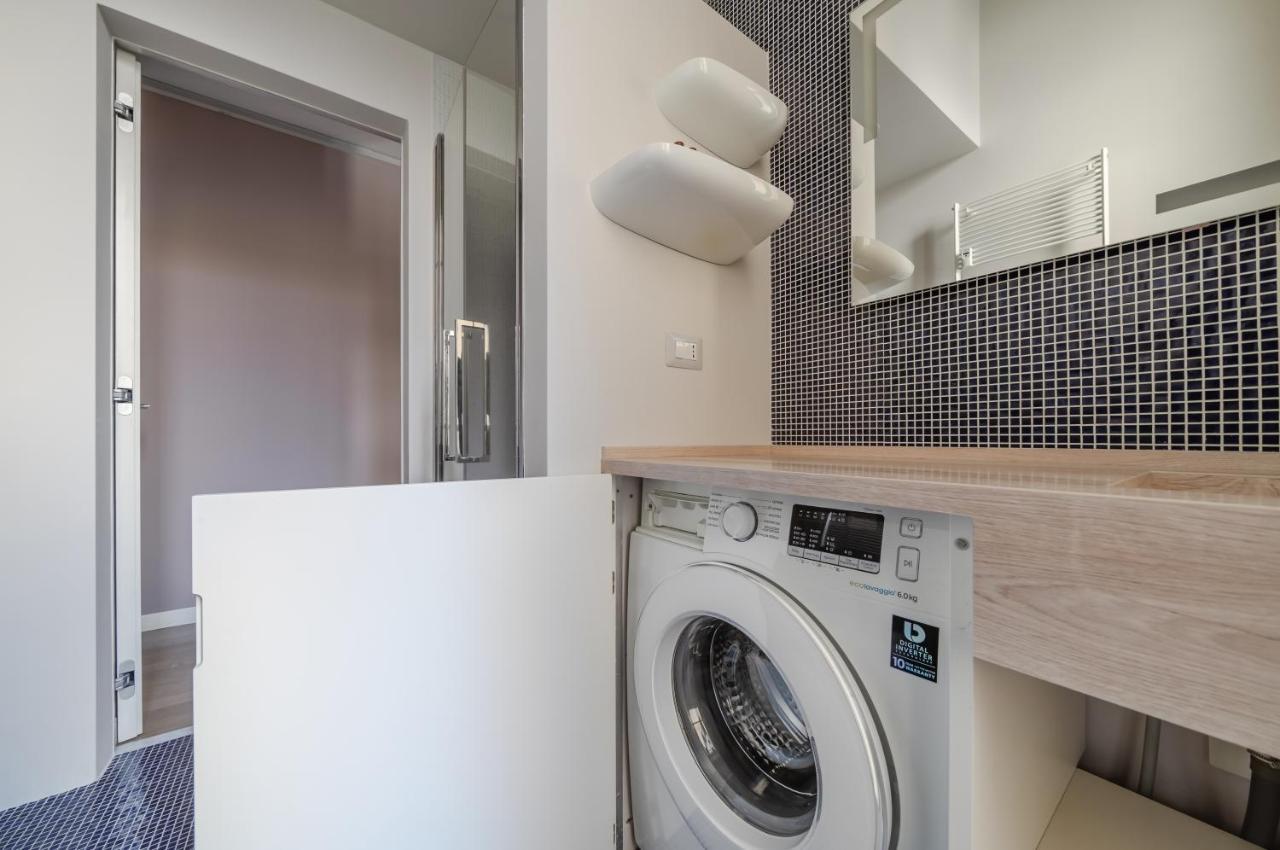 Lovely Apartment In Milano-Porta Romana W/ Balcony Exterior photo